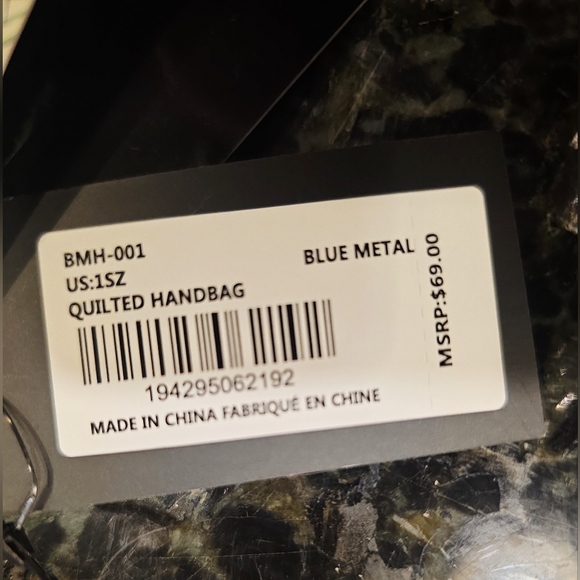 Badgley Mischka Light Blue Quilted Crossbody Bag - Picture 3 of 3